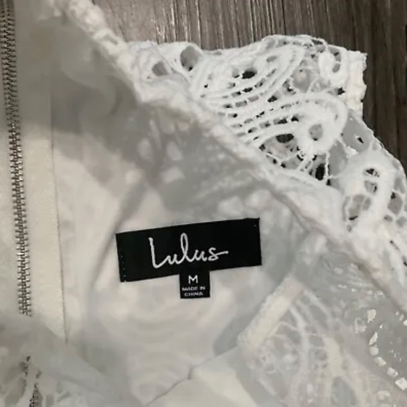 Lulus White Lace Mini Dress Sleeveless Size M NWT - Picture 2 of 4
